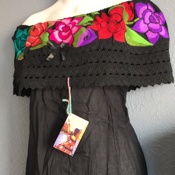 Off Shoulders Mexican Embroidered Floral Top - Picture 9 of 12